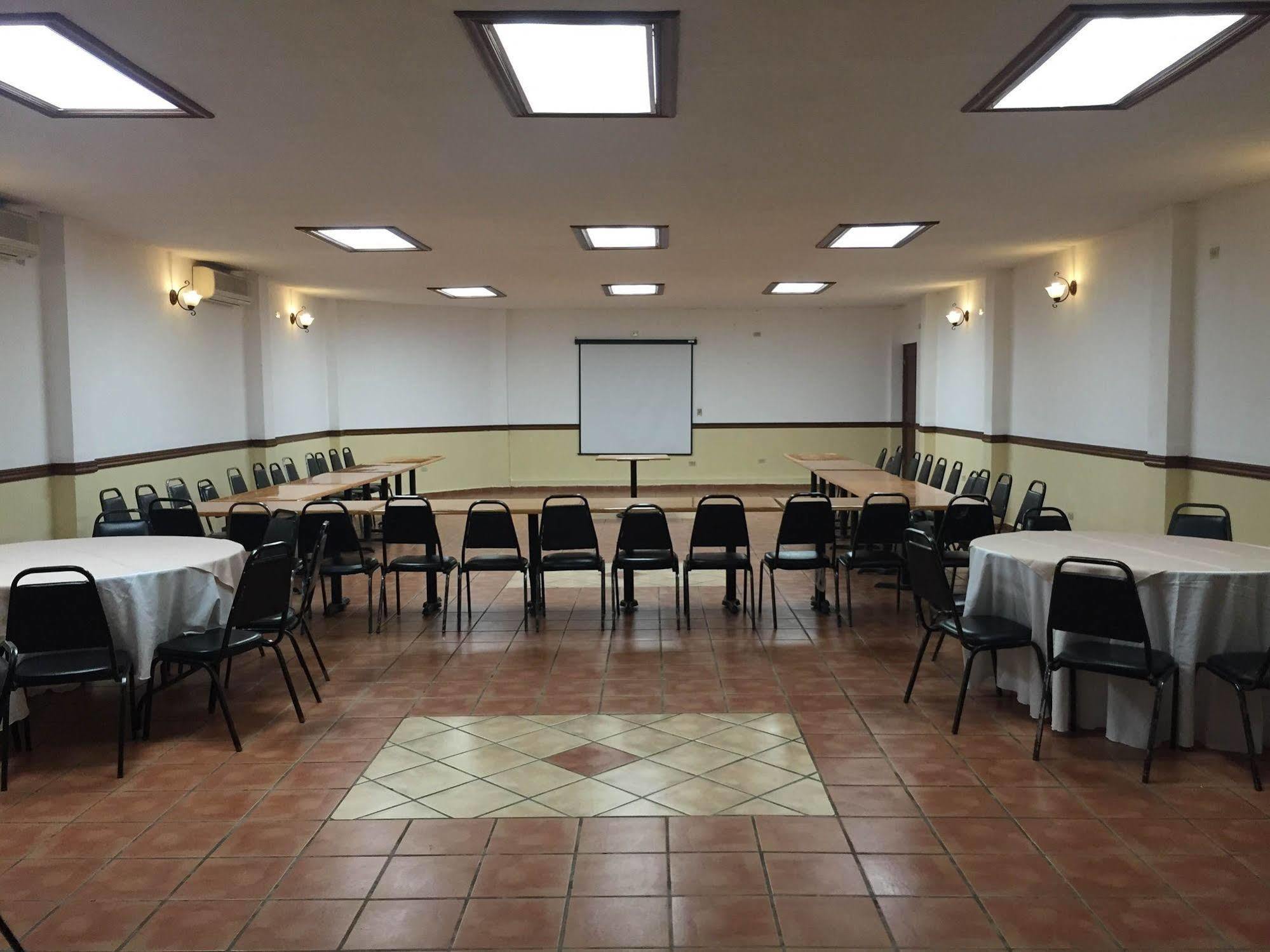 Maria Luisa Inn & Suites Juarez  Dış mekan fotoğraf