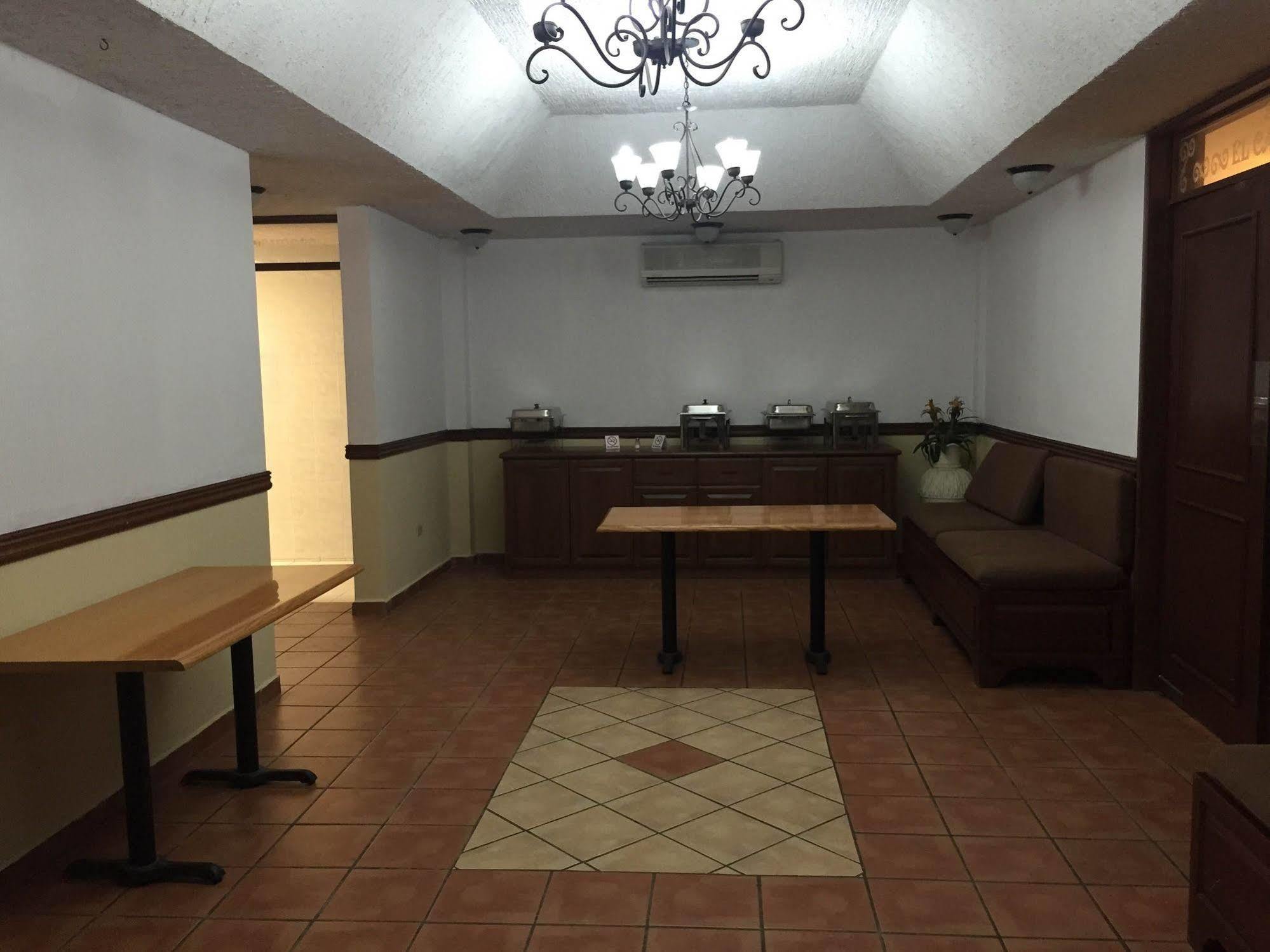 Maria Luisa Inn & Suites Juarez  Dış mekan fotoğraf