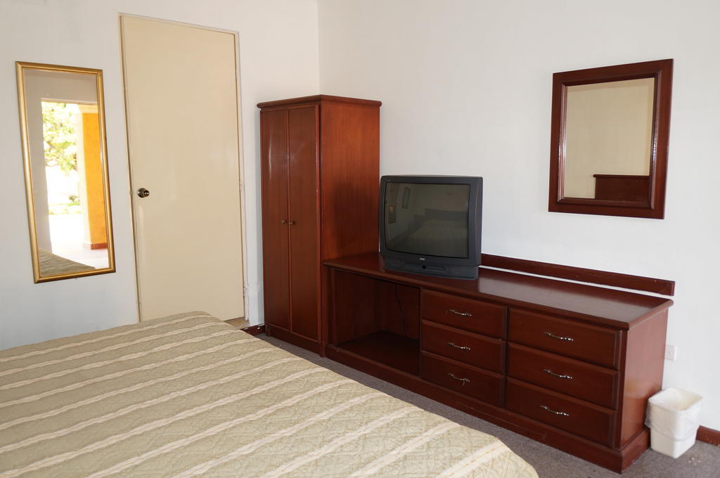 Maria Luisa Inn & Suites Juarez  Dış mekan fotoğraf